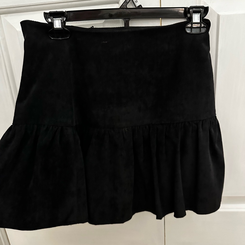 black skirt in good condition